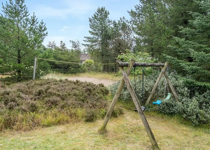 Gunloeg - 3-1km From The Sea By Interhome