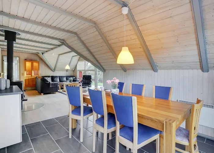 Gunloeg - 3-1km From The Sea By Interhome Kongsmark