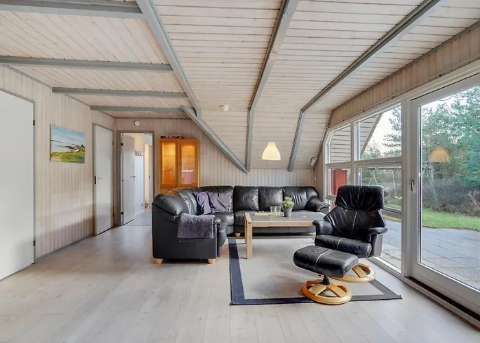 Gunloeg - 3-1km From The Sea By Interhome Kongsmark